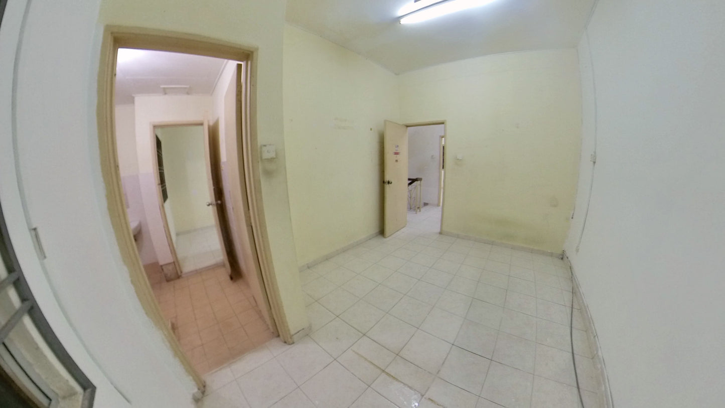 FOR RENT - 3 Storey Terrace, Park Avenue, Seremban