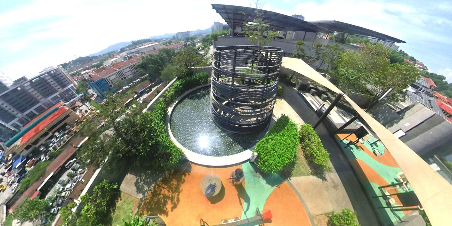 MALE - Air-Con Double Sharing Room, Infinity Pool, Netflix, MRT/KTM @MKH Boulevard