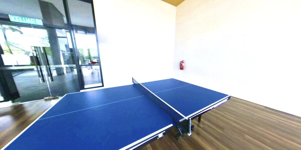 FEMALE Private & Sharing Room, Air-Con Free WIFI/Electricity/Water, Infinity Pool, MRT/KTM MKH Boulevard, Kajang