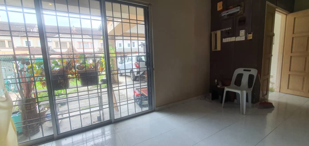 FOR RENT - 3 Storey Terrace, Park Avenue, Seremban
