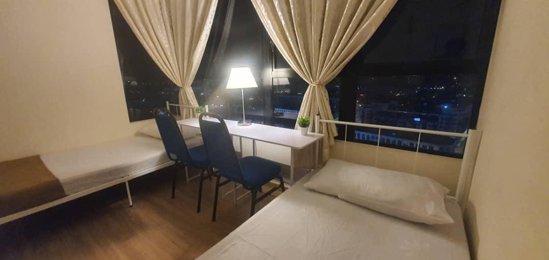 FEMALE Private & Sharing Room, Air-Con Free WIFI/Electricity/Water, Infinity Pool, MRT/KTM MKH Boulevard, Kajang