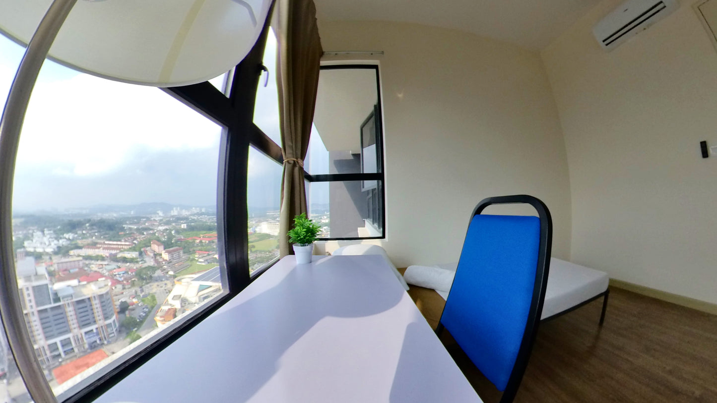 FEMALE Private & Sharing Room, Air-Con Free WIFI/Electricity/Water, Infinity Pool, MRT/KTM MKH Boulevard, Kajang