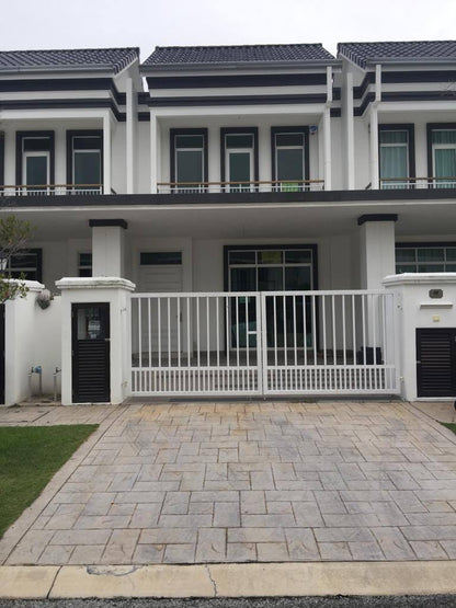 2 Storey Terrace Merrydale Eco Majestic Semenyih, Selangor