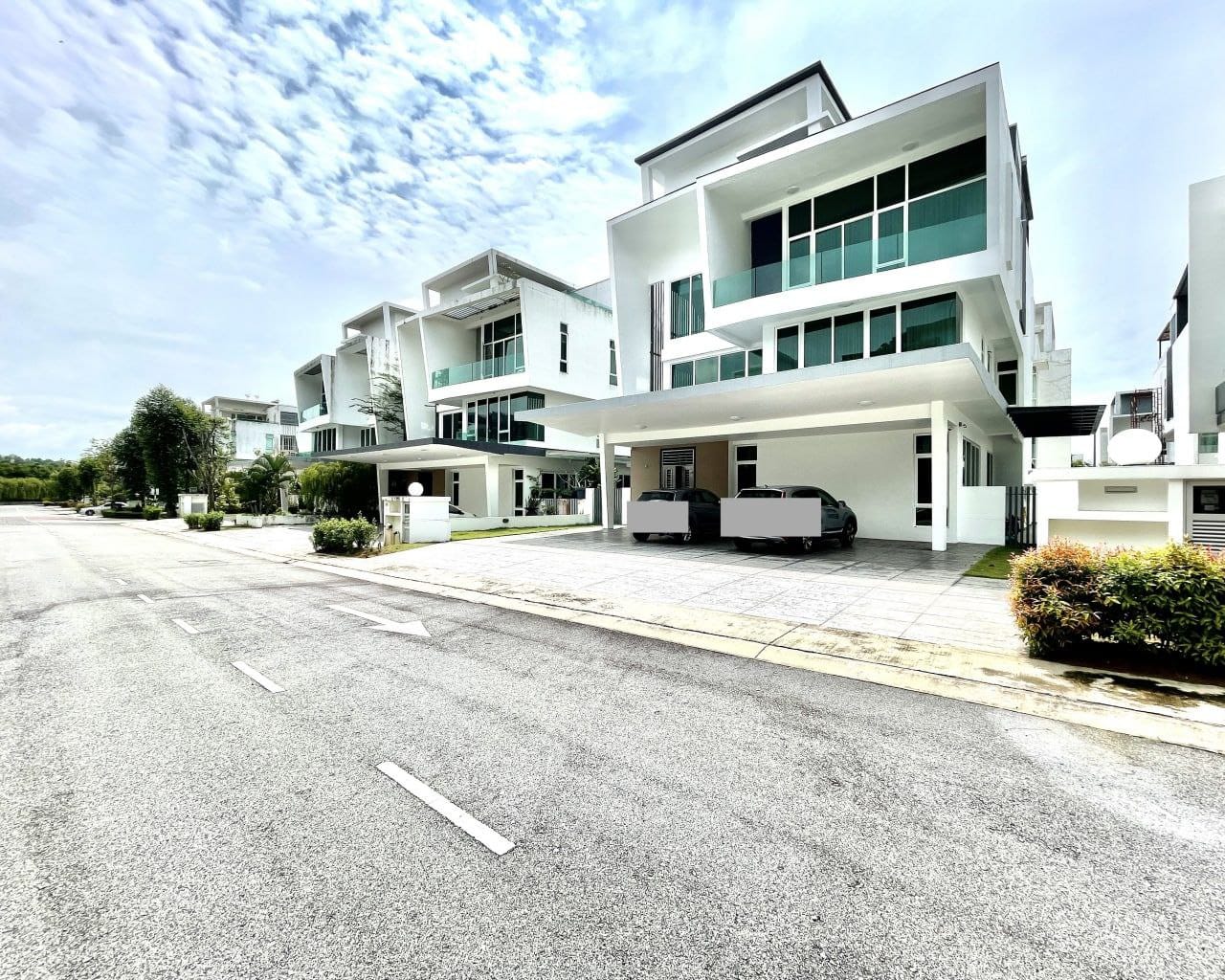 3.5 STOREY BUNGALOW ASPEN GARDEN RESIDENCE CYBERJAYA