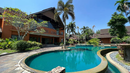 Balinese Bungalow with Resort Home Style at Sungai Kantan, Kajang, Selangor