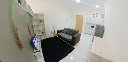 MALE - Air-Con Double Sharing Room, Infinity Pool, Netflix, MRT/KTM @MKH Boulevard