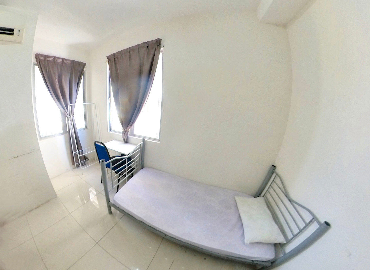 (1 MONTH DEPOSIT ONLY) - RM540/m PRIVATE ROOM  + Attached Bathroom - The Basic 2-B @ Sentral Residences 1 & 2, Taman Kajang Sentral, Selangor Darul Ehsan