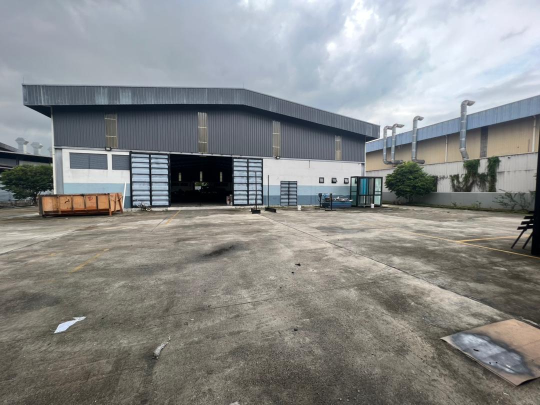 FOR RENT - Exceptional 3-Storey Factory Warehouse  in Semtec Technology Park