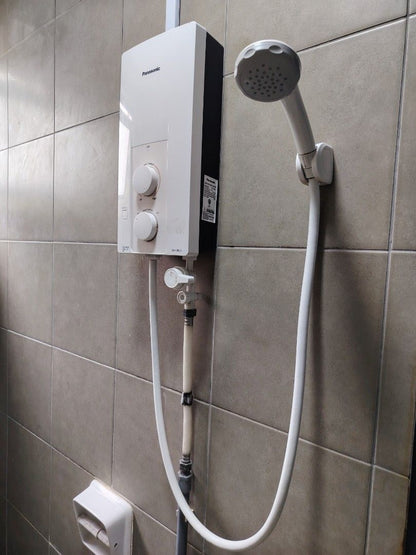 Panasonic water heater model DH3-RL1